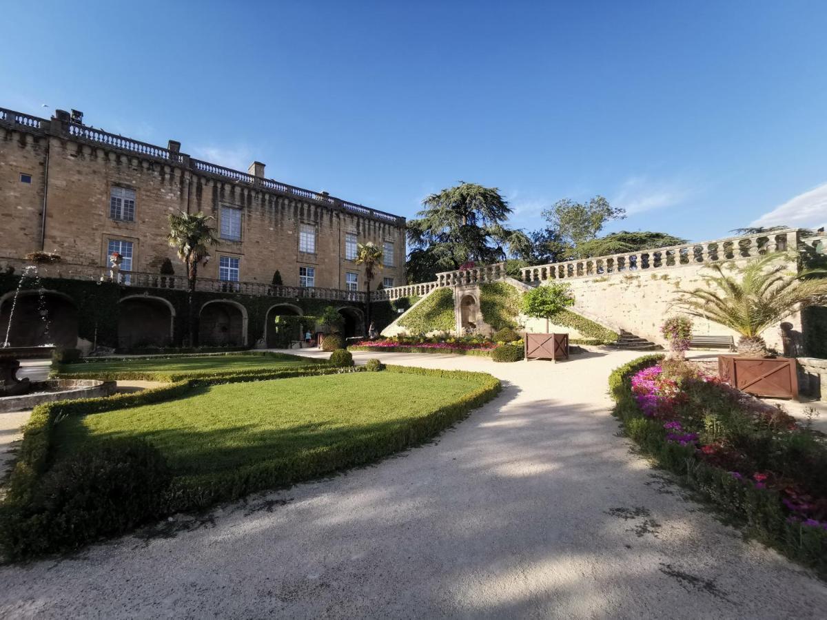 Apartment Atypique Immeuble De 1820